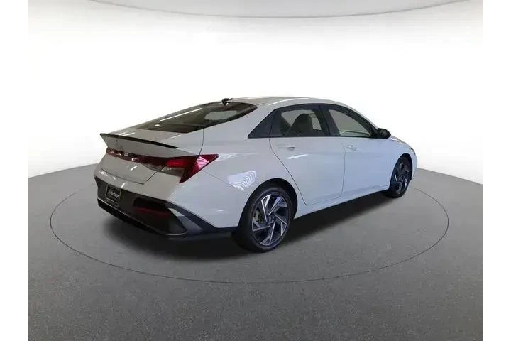 $20700 : Hyundai ELANTRA 2025 SEL Spo image 7