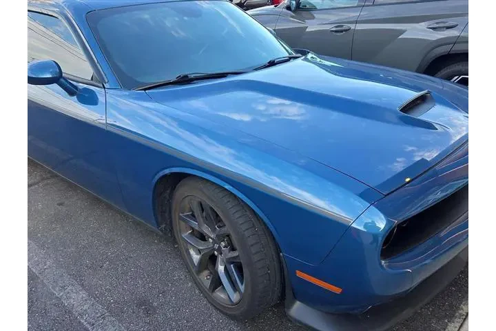 $32390 : Dodge Challenger 2023 GT 2dr image 2
