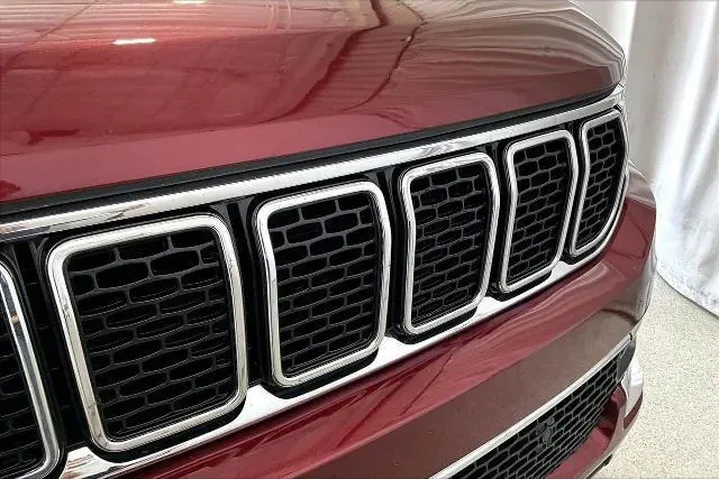 $38291 : Jeep Wagoneer L 2023 4x4 Car image 7