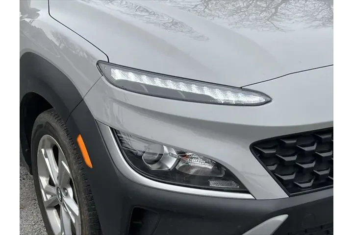 $20995 : Hyundai KONA 2023 AWD SEL 4d image 9