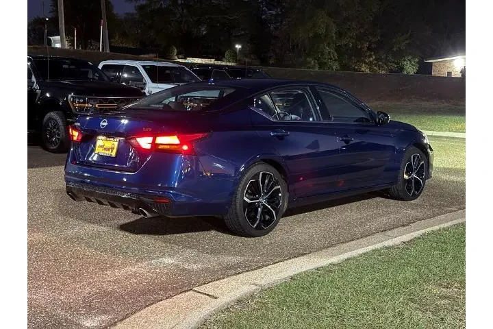$20840 : Nissan Altima 2024 2.5 SR 4d image 5