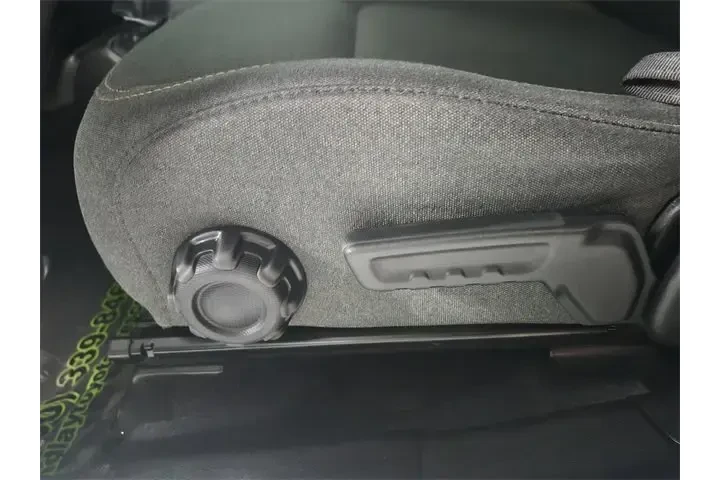 $32994 : Jeep Wrangler 2024 4x4 Sahar image 10