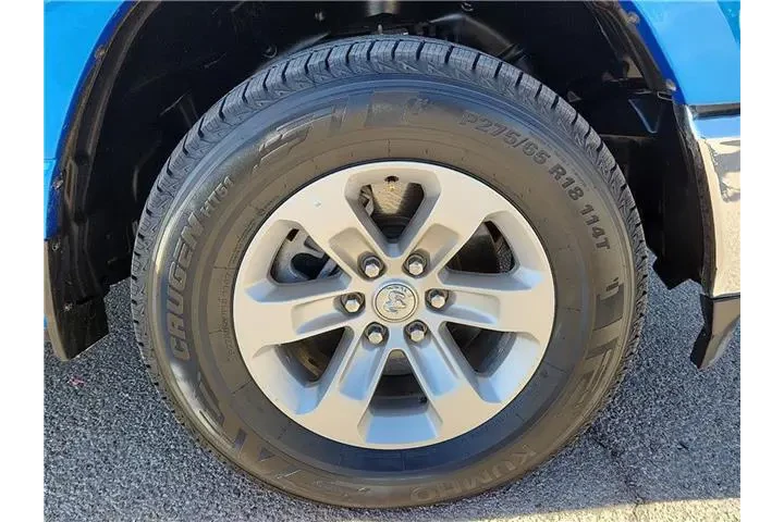 $35995 : Ram 1500 2023 4x4 Laramie 4d image 7