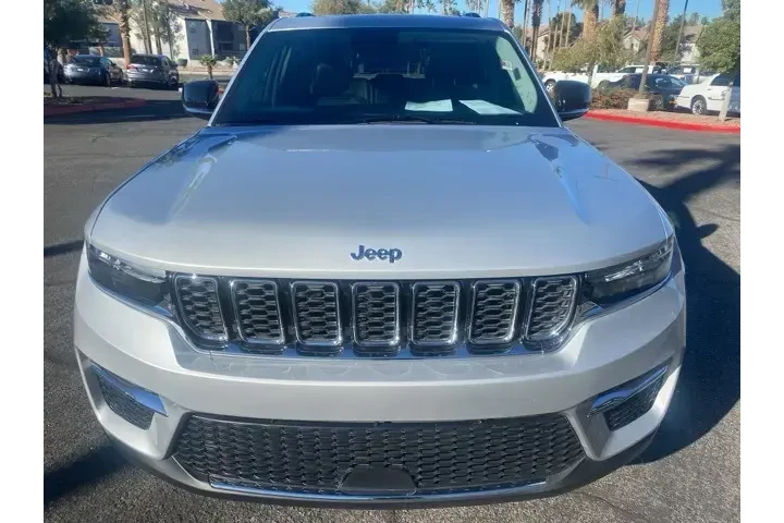 $30555 : Jeep Grand Cherokee 2022 4x4 image 2
