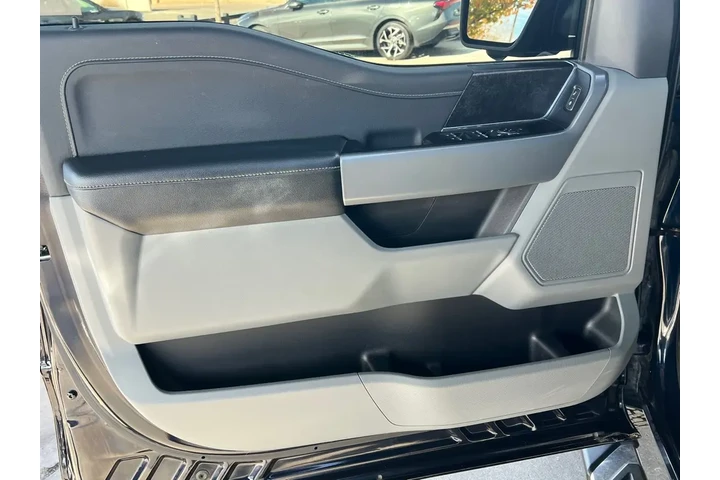 2022 F-150 XLT SuperCrew 5.5- image 10