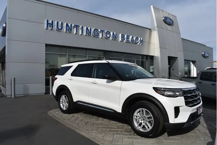 $36990 : Ford Explorer 2025 Active 4d image 1