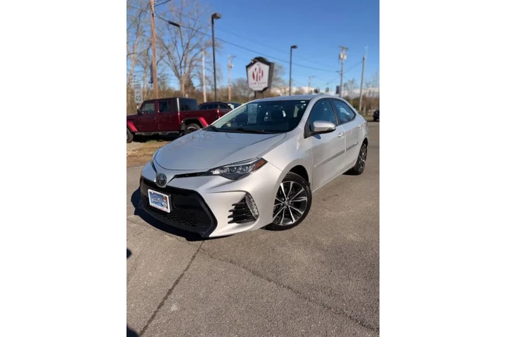 $15995 : 2018 Corolla SE image 6