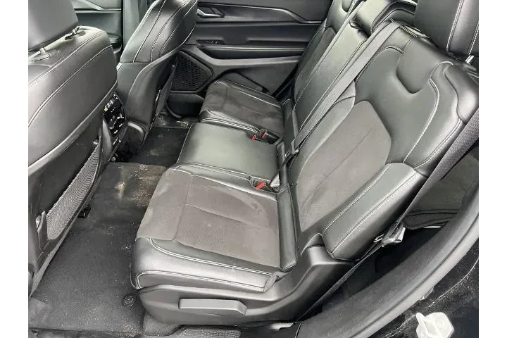 $30998 : Jeep Grand Cherokee L 2024 4 image 9