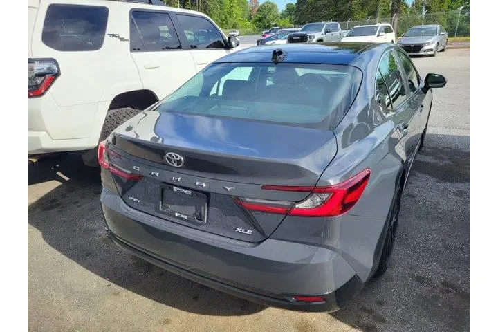 $31133 : Toyota Camry 2025 SE 4dr Sed image 5