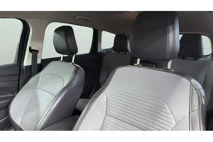 $14173 : Ford Escape 2018 SE 4dr SUV image 10