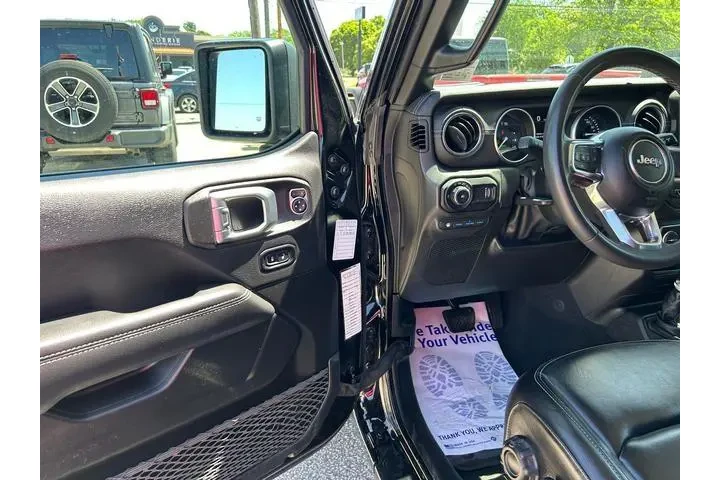 $31398 : Jeep Wrangler 2023 4x4 Sahar image 9