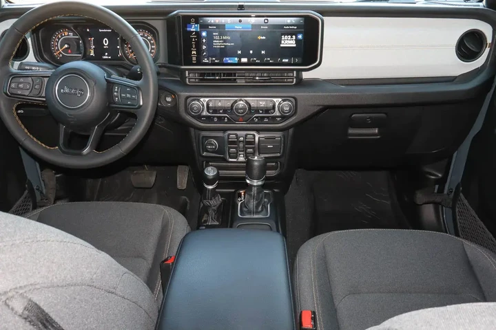$36587 : 2024 Gladiator Sport S 4x4 image 10