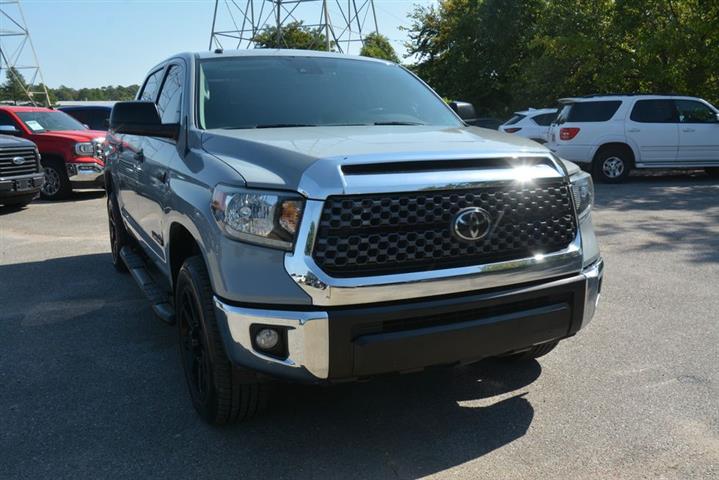 2019 Tundra SR5 TSS image 4