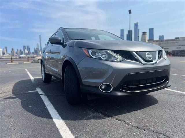 $12450 : 2019 NISSAN ROGUE SPORT image 4