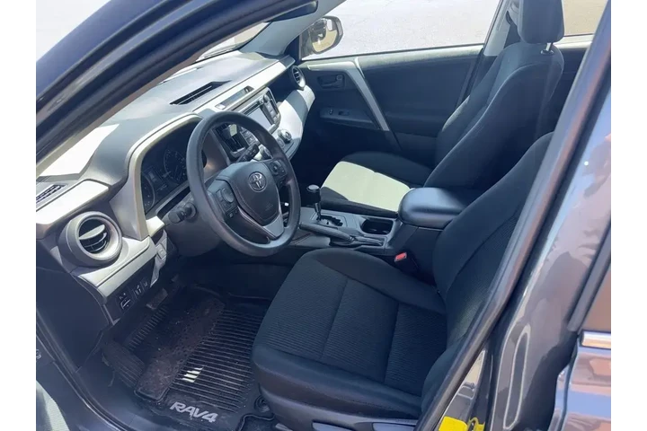 $23998 : Toyota RAV4 2018 AWD LE 4dr image 2