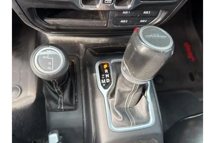 $28992 : Jeep Gladiator 2020 4x4 Over image 9