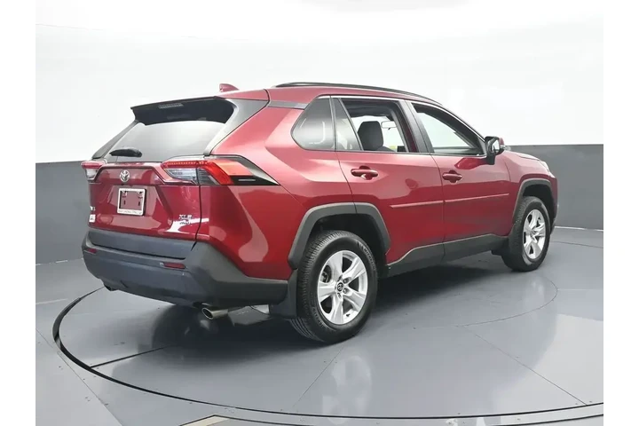 $21991 : Toyota RAV4 2020 AWD XLE 4dr image 6