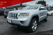 2012 Grand Cherokee Overland thumbnail