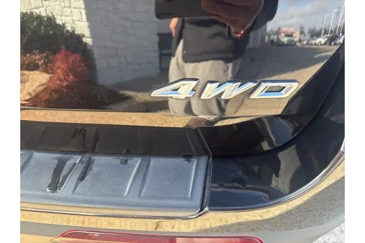 $27631 : Ford Explorer 2023 AWD XLT 4 image 5