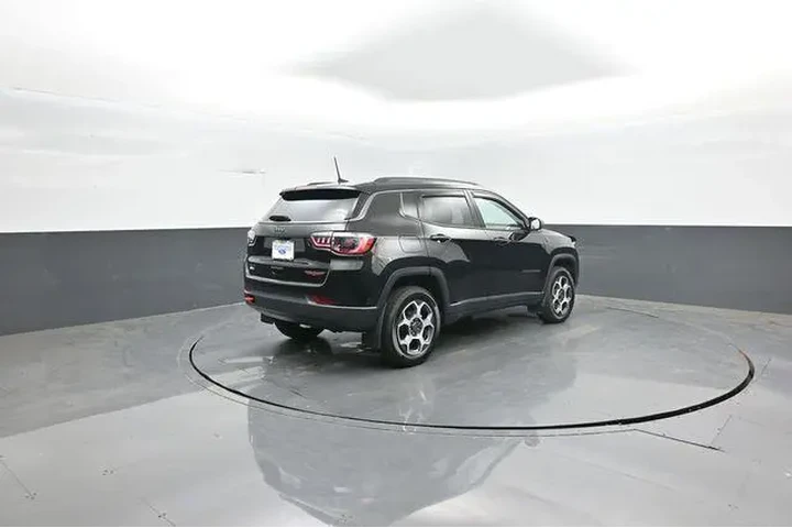 $22922 : Jeep Compass 2022 4x4 Trailh image 7