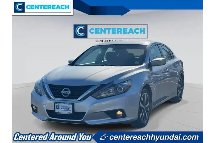 $10555 : Nissan Altima 2017 2.5 SR 4d image 1