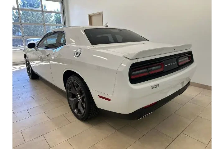 $20987 : Dodge Challenger 2019 SXT 2d image 5