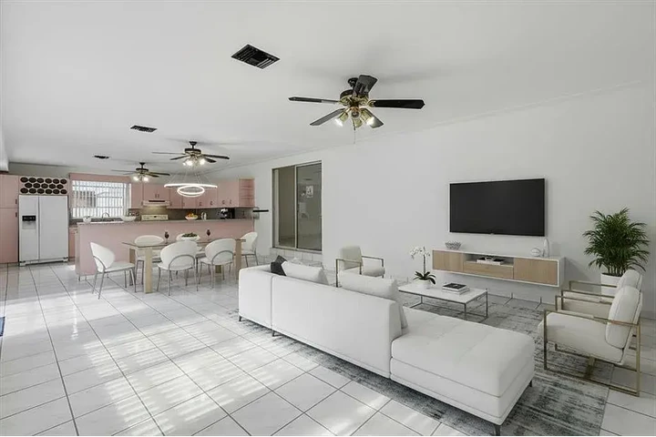 $1500 : HOUSE FOR RENT image 5