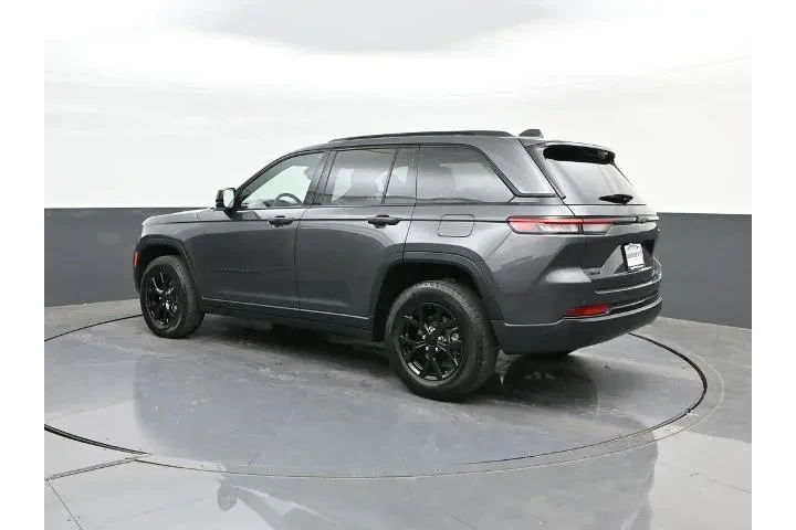 $30491 : Jeep Grand Cherokee 2024 4x4 image 5