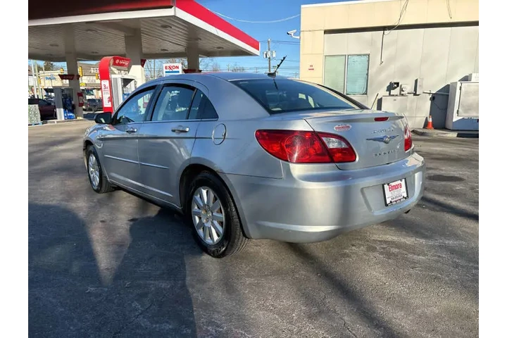 $4499 : 2010 Sebring Touring image 5