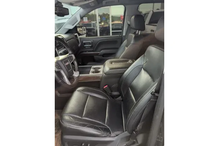 $28536 : GMC Sierra 1500 2018 4x4 SLT image 8