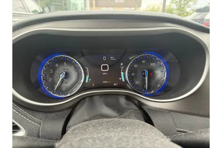 $21266 : Chrysler Pacifica 2021 Touri image 7