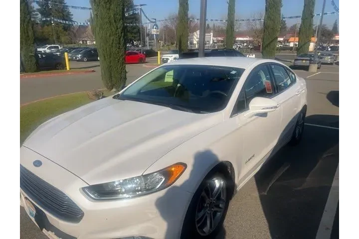 $11988 : Ford Fusion Hybrid 2016 SE 4 image 1