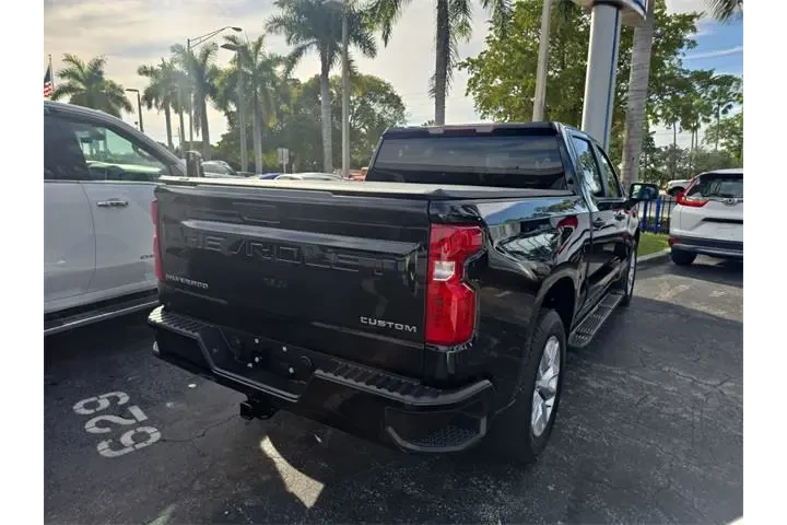 $31990 : Chevrolet Silverado 1500 202 image 3