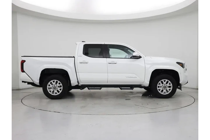 $39998 : Toyota Tacoma 2025 4x4 SR5 4 image 7
