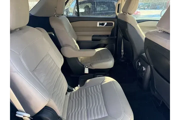 $20454 : Ford Explorer 2020 AWD XLT 4 image 5