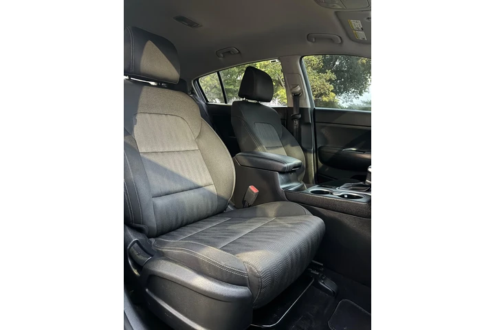 $15950 : *Kia sportage 2021* image 5