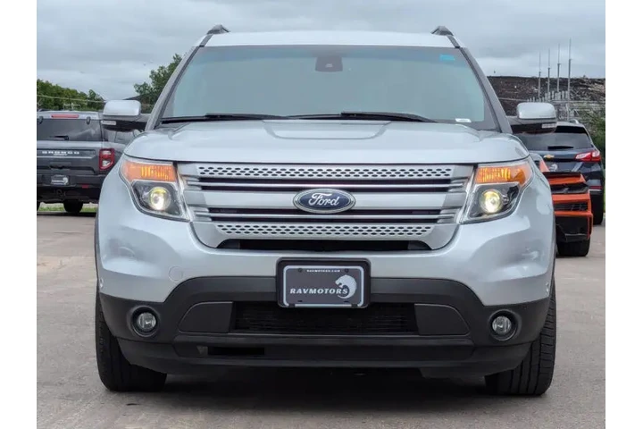 $13572 : 2015 Explorer Limited image 8