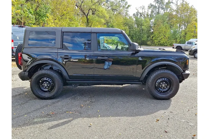$36998 : Ford Bronco 2023 4x4 Black D image 5