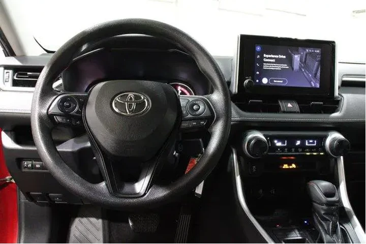 $29998 : Toyota RAV4 2023 LE 4dr SUV image 8