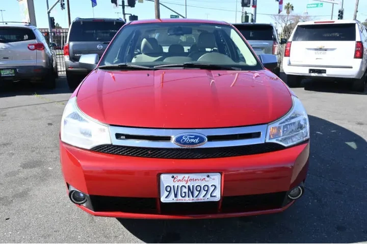 $4998 : 2011 Focus SEL image 4
