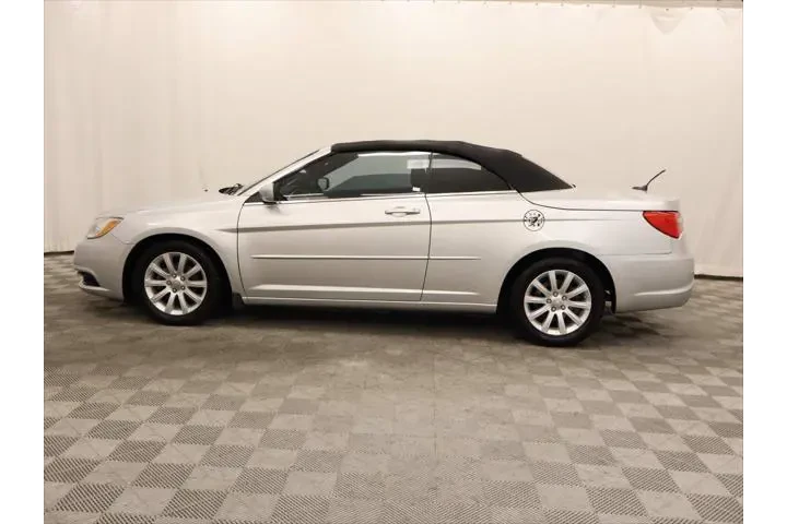 $6999 : Chrysler 200 2012 Touring 2d image 2