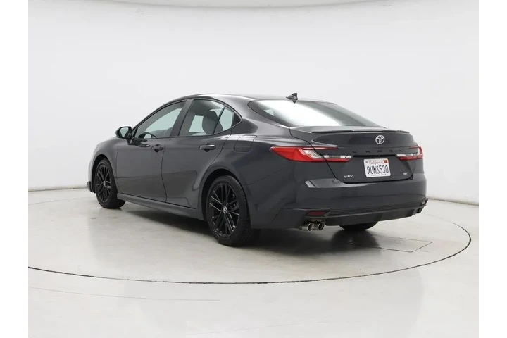 $33998 : Toyota Camry 2025 SE 4dr Sed image 2
