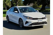 $17900 : Kia Forte 2023 LXS 4dr Sedan thumbnail