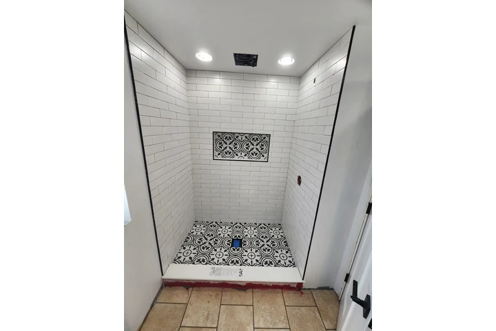 Martinez contrucsion image 6