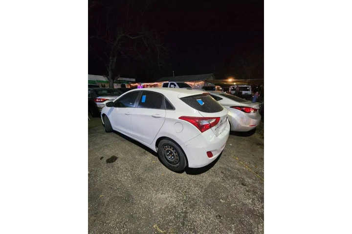 $6500 : 2017 HYUNDAI ELANTRA GT2017 H image 8