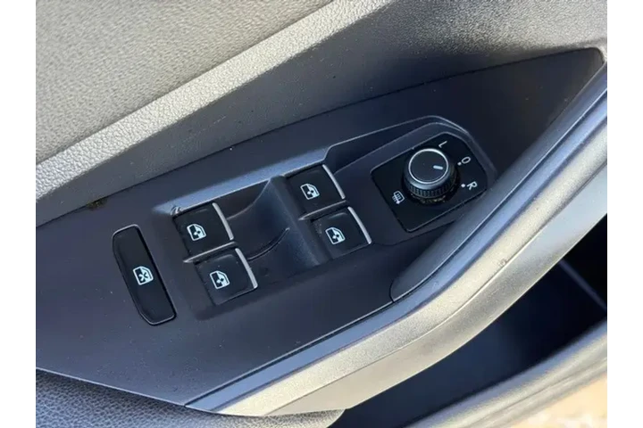 $17252 : Volkswagen Jetta 2021 S 4dr image 10