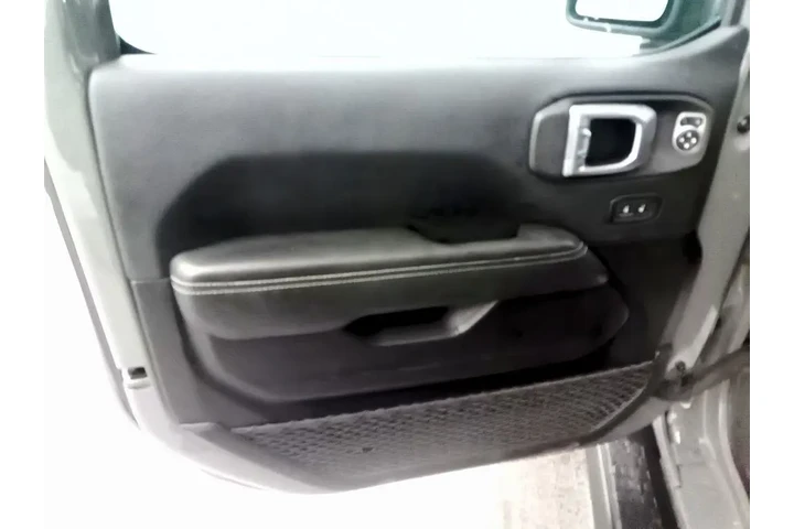 $31496 : Jeep Wrangler 2023 4x4 Sahar image 6