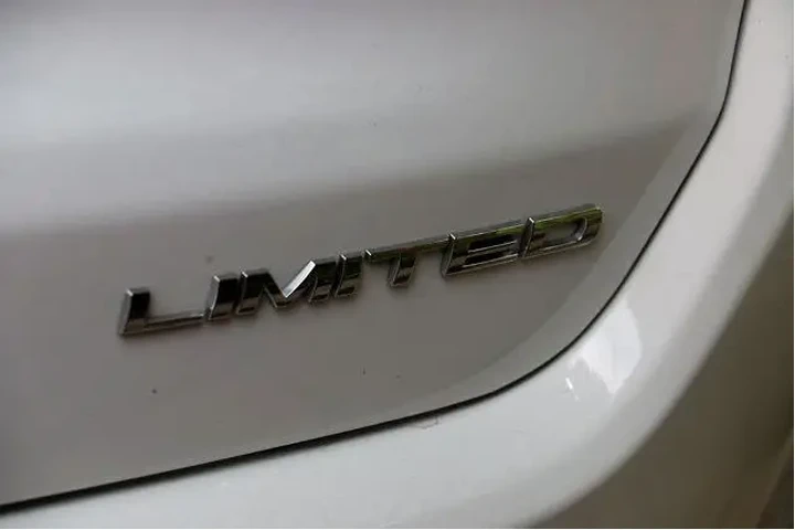 $27995 : Jeep Compass 2025 4x4 Limite image 10