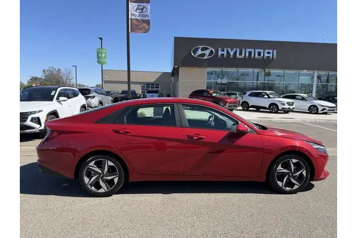 $19991 : Hyundai ELANTRA 2023 SEL 4dr image 8