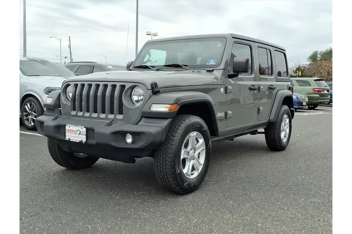 $27900 : Jeep Wrangler Unlimited 2021 image 3